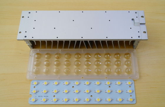 90 degree 45mil Chip 3x10 LED Street Light Components with Optical grade PC