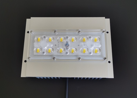 7070 SMD LED Street Light Module 158x103 Grau 60W Emitindo luz branca