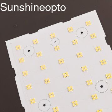 150W SMD 3030 LED PCB Board 91% Transmittance Optics Array Lens para módulo de luz de rua LED